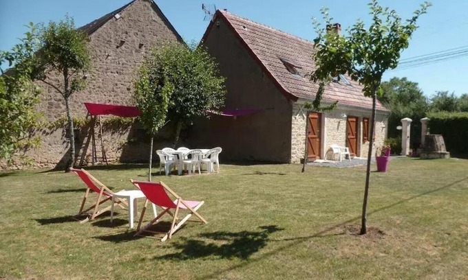 Maillet House | Charmante maison berrichonne restaurée avec jardin, proche de la Vallée de la Creuse et du Lac d'Éguzon - FR-1-591-445