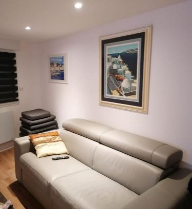 Bains-sur-Oust House | Charmante maison de vacances 45 minutes des plages