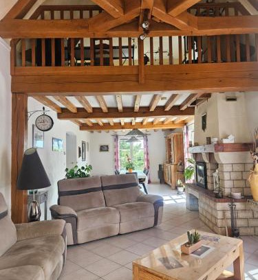 Champlost Apartment | Charmante maison de campagne