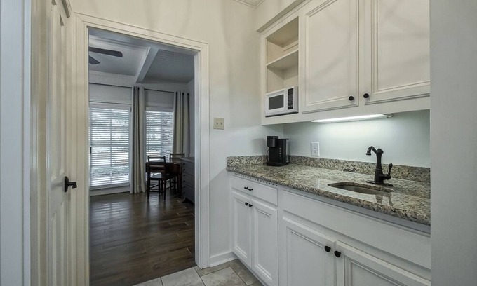 St. Francisville Condo | Charming 1-bed condo for weekly or extended stays