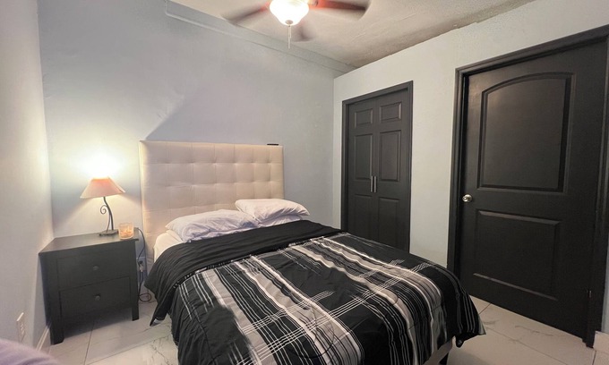 Downtown Fort Lauderdale Apartment | Charming 1-bedroom apartment in fabulous Fort Lauderdale with WiFi, AC