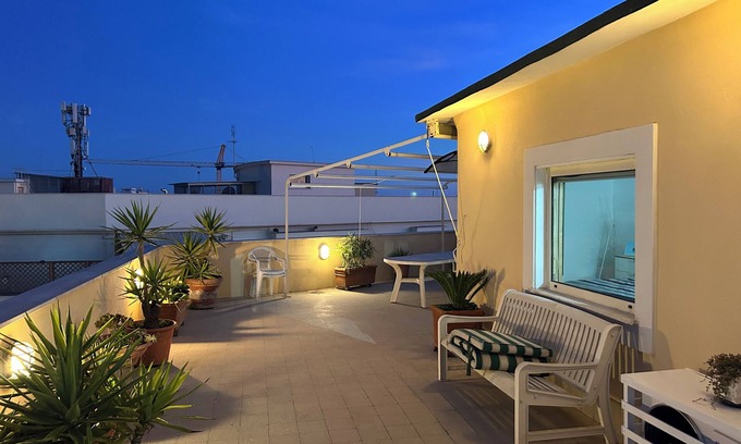 Quartiere XXXIV Lido di Ostia Levante Apartment | Charming 1-bedroom apartment in welcoming Lido di Ostia with AC