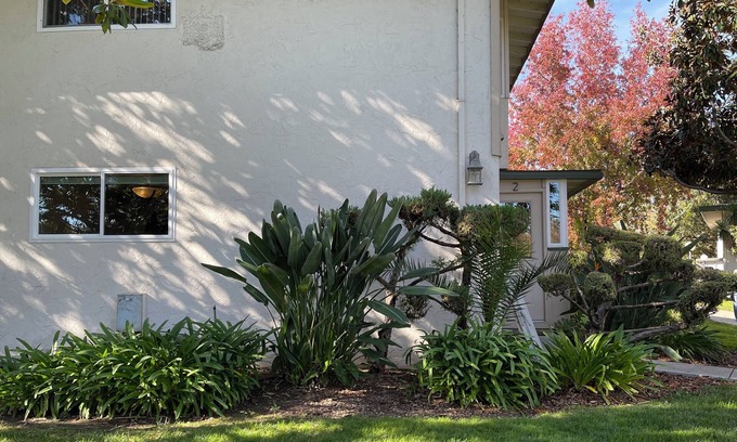 Los Gatos Condo | Charming 1-bedroom condo with AC in fabulous Los Gatos