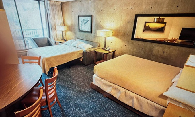 Salt Lake Mountain Resorts Condo | Charming 1-bedroom Iron Blosam ski condo in Snowbird Utah