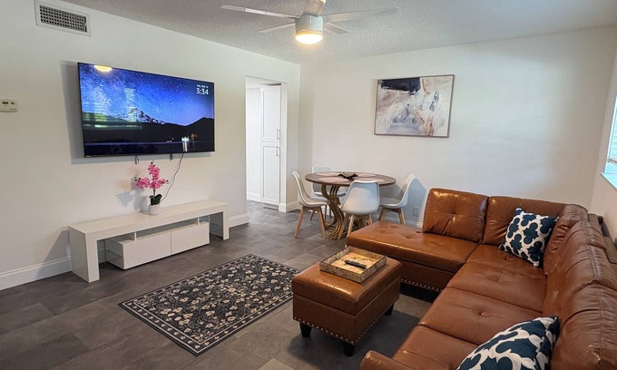 Delray Beach Apartment | Charming 1-bedroom apartment with WiFi, AC in delightful Delray Beach