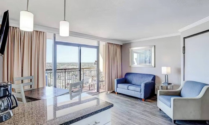 Myrtle Beach Condo | Charming 1-bedroom condo in gorgeous Myrtle Beach with AC, fitness room