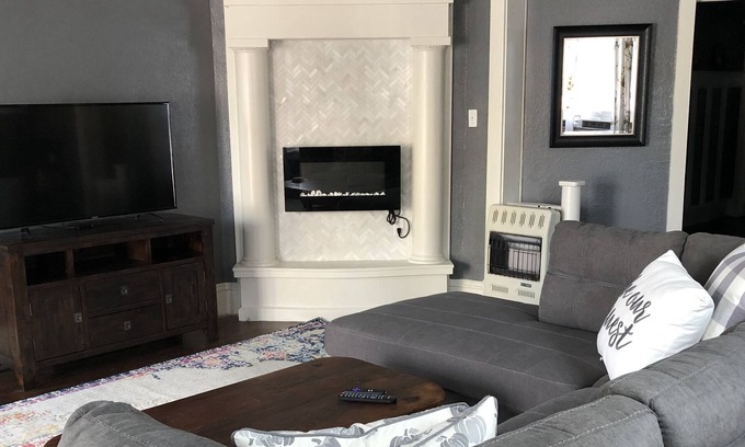 Downtown El Paso Apartment | Charming 1930s home, walking distance to UTEP