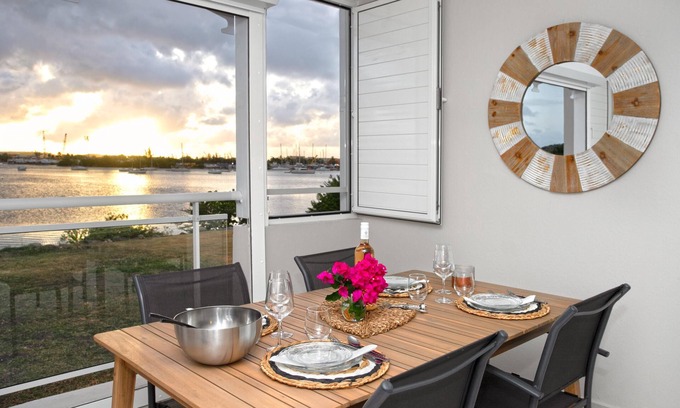 Marigot Apartment | Charming 1BR apt lagoon & sunset view 4p