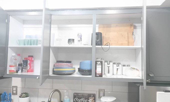 El Paso Apartment | Charming 2-bedroom apartment with WiFi, AC in El Paso