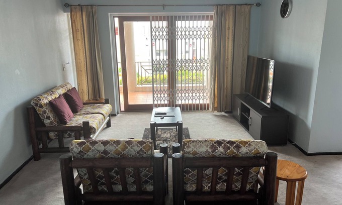 Sandown Apartment | Charming 2-bedroom apartment in enchanting Sandton with WiFi