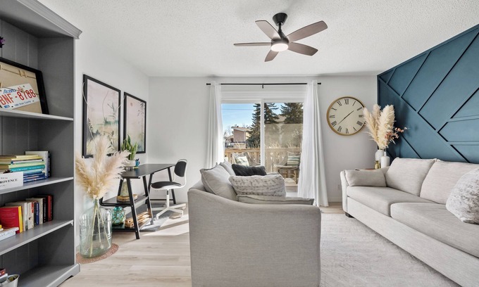 Northwest Calgary Condo | Charming 2-bedroom condo central NW