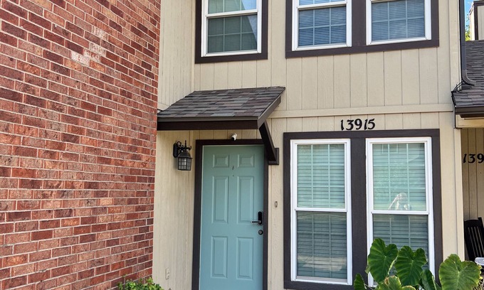Edmond Condo | Charming 2-bedroom condo with WiFi, AC in lovely Edmond