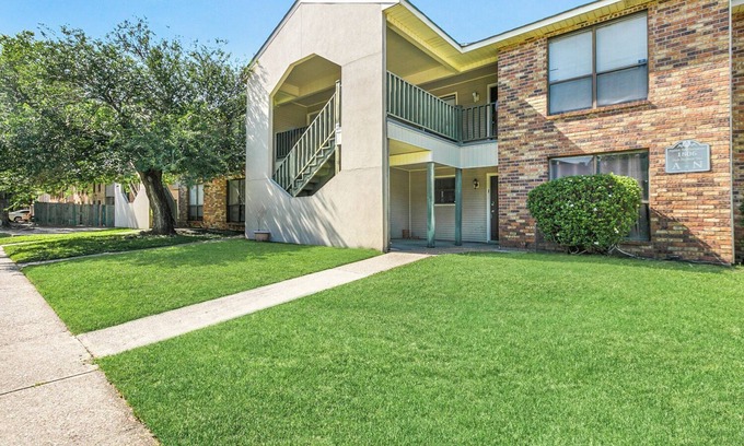 Highlands - Perkins Condo | Charming 2-bedroom condo with WiFi, AC in fantastic Baton Rouge