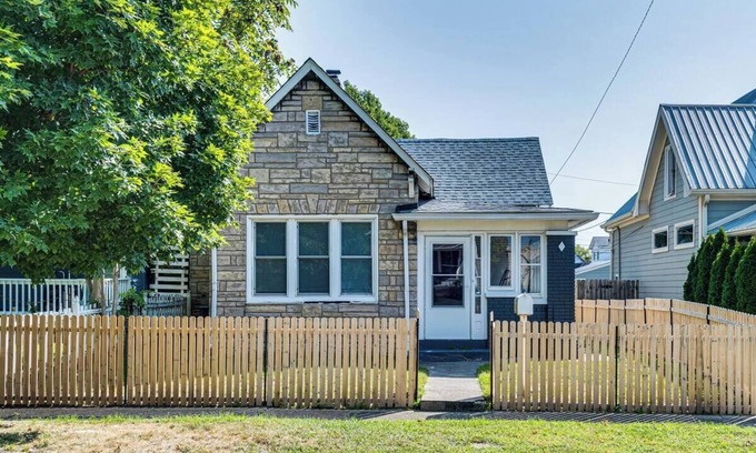 Indianapolis House | Charming 2-Bedroom Home with Private Gym