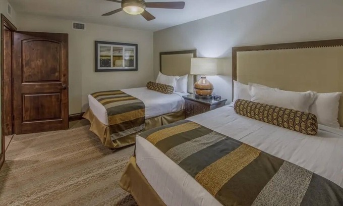 North Scottsdale Villa | Charming 2-bedroom villa in Scottsdale; 1/2 a block to the Waste Management Open