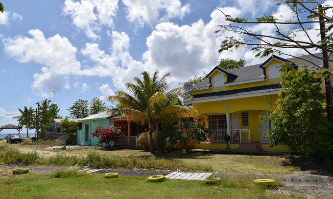 Port-Louis House | Charming 2 rooms by the sea