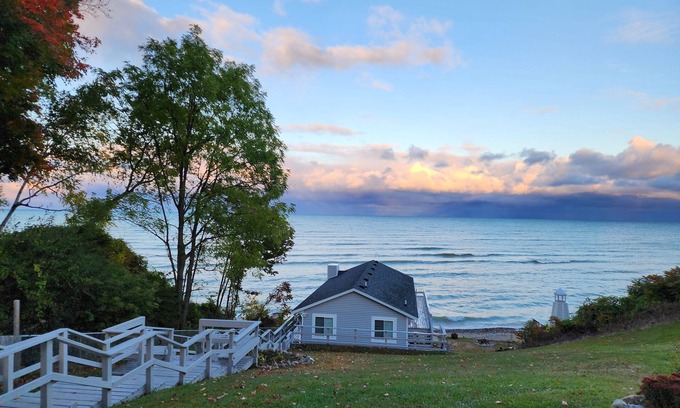 Carsonville Cottage | Charming 2000 Sq. Ft. Cottage On Lake Huron