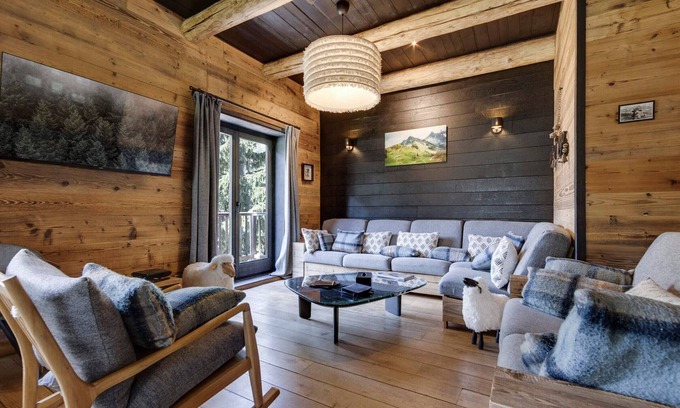 Val-d'Isere Ski Chalet | Charming 200m² Chalet in Val d'Isère with Sauna and Nordic Bath
