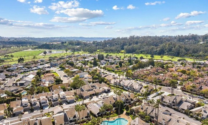 Rancho Santa Fe House | Charming 3-bedroom townhome in Rancho Santa Fe available for monthly stays