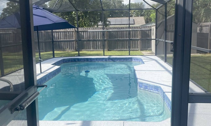 Pinellas Park House | Charming 3-bedroom house with Pool in Pinellas Park