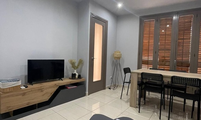 Camarasa Apartment | Charming 3-Bedroom Apartment in Central Camarasa