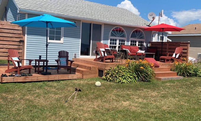 Fernwood Cottage | Charming 3-Bedroom Beachfront Cottage with stunning Confederation Bridge view