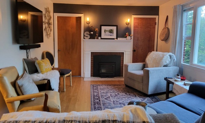 Grissom - Highland House | Charming 3-bedroom house in the heart of Blacksburg