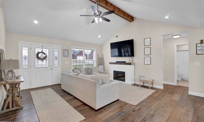 Bardstown House | Charming 3-bedroom house in peaceful Bardstown with WiFi, AC