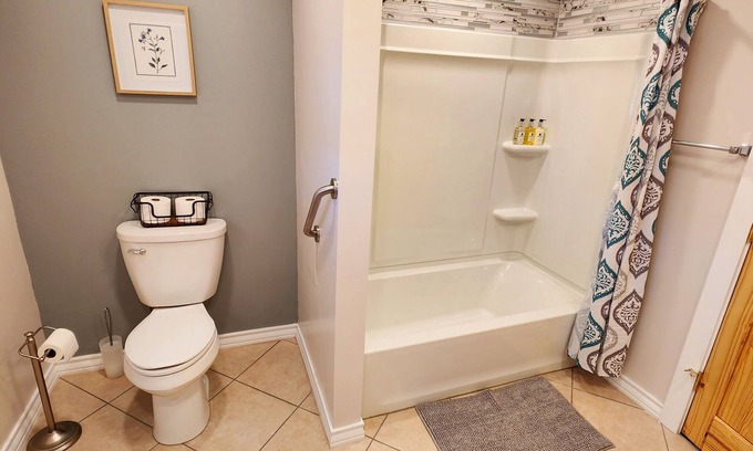 Meadow Bridge House | Charming 3 bedroom home on the New River