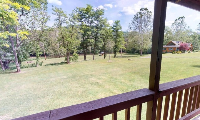 Gaines House | Charming 3-bedroom home w/AC, WiFi, Hot Tub, fitness rm in Gaines on Pinecreek