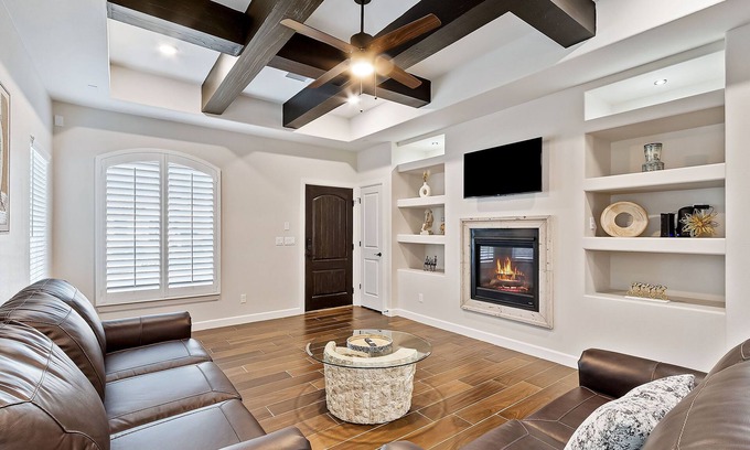 Biggs Field House | Charming 3-bedroom house with WiFi, AC in serene El Paso