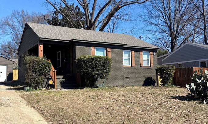 Memphis House | Charming 3-bedroom house with WiFi and AC in the fabulous Memphis.