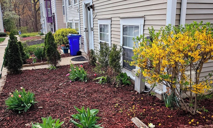 Bowie House | Charming 3-bedroom townhome with luxury settings, AC ,WiFi in brilliant Bowie