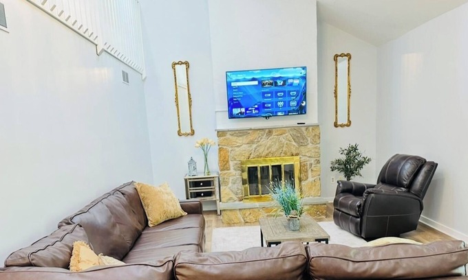 Downingtown House | Charming 3-bedroom Home in Downingtown - Pet Friendly