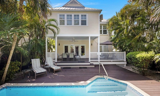 Marathon Villa | Charming 3-Bedroom Villa Centrally Located in the Florida Keys