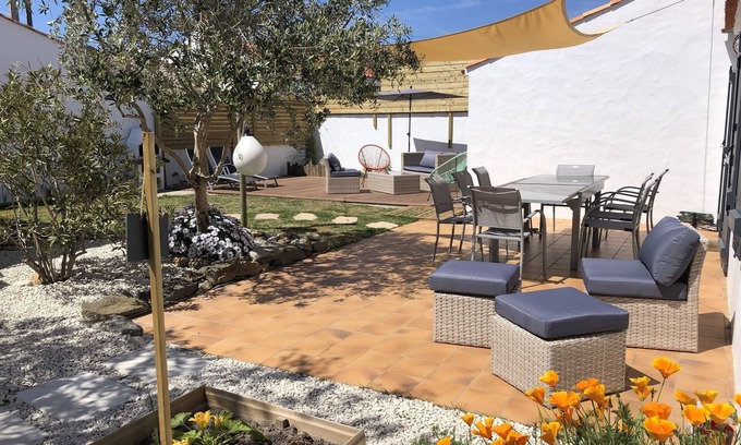 Noirmoutier-en-l'Ile House | Charming 3-bedroom typical Noirmoutier house