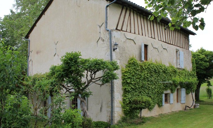 Eymet Cottage | Charming 4-Bed Countryside House near Eymet with Garden, BBQ, and River Access