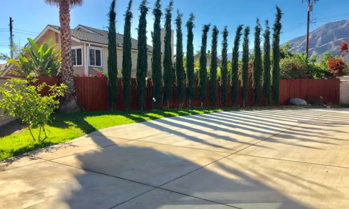 Duarte House | Charming 4-bedroom bungalow with WiFi and AC in Duarte