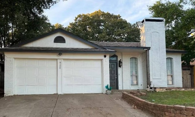 Southwest Arlington House | Charming 4-bedroom house in fabulous Arlington