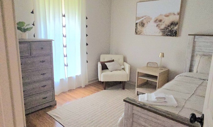 Crown Point House | Charming 4-bedroom house with AC and private fenced backyard in Marrero