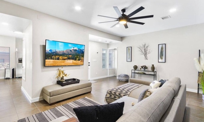 Biggs Field Apartment | Charming 4 BR Retreat Near Fort Bliss