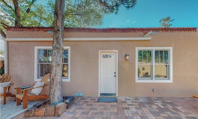 Santa Fe House | Charming adobe Territorial-style home