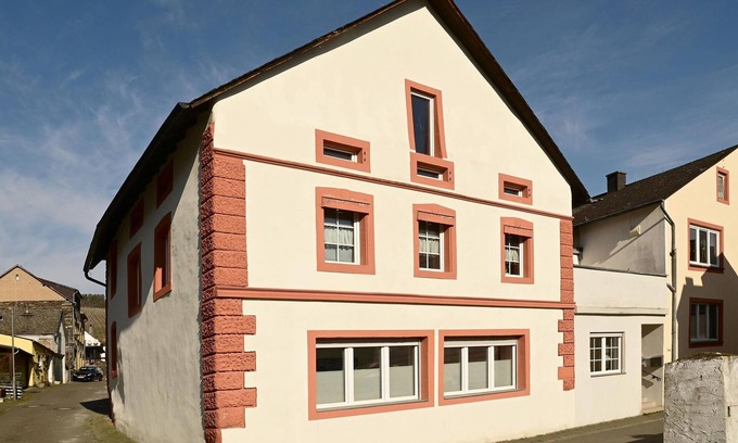 Historic Downtown Apartment | Charming apartment in Bernkastel-Kues with modern comfort and historical flair