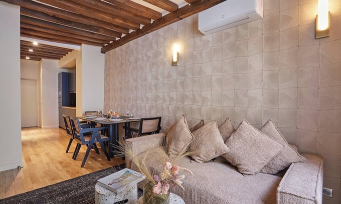 Bonne-Nouvelle Apartment | Charming apartment Center of Paris/Montorgueil