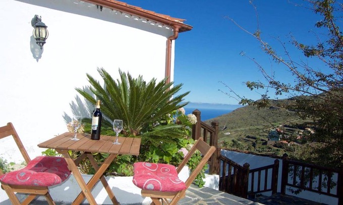 Los Silos Apartment | Charming apartment in Santa Cruz, 70 m² with terrace