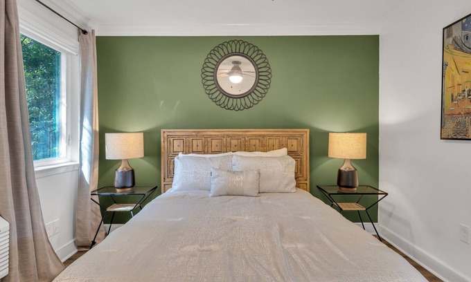 Faubourg Livaudais Apartment | Charming Apt Close to the Garden District, Wi-Fi, Off-Street Parking, and More!