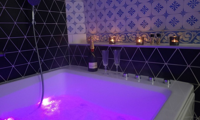 Cluis Bed & Breakfast | Charming B&B in a castle with garden and breakfast included