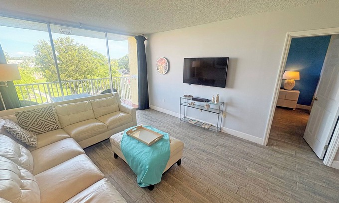 Islamorada Condo | Charming Bayside 2 bed, 2 bath Condo at Futura in Islamorada WiFi, Pool, Dockage