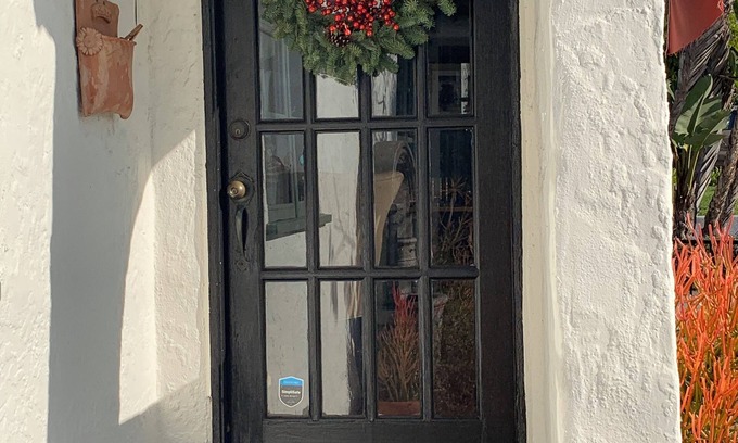 San Clemente House | Charming Beach Villa Walk to Beaches and Village. This is an Ole Hanson home.