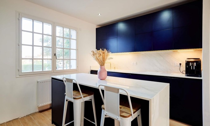 Orsay House | Charming bright house